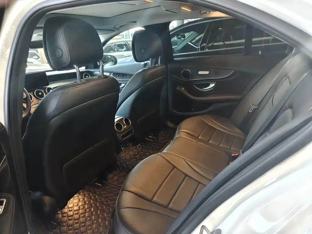 Mercedes-Benz C-Class 2020 — фото 6