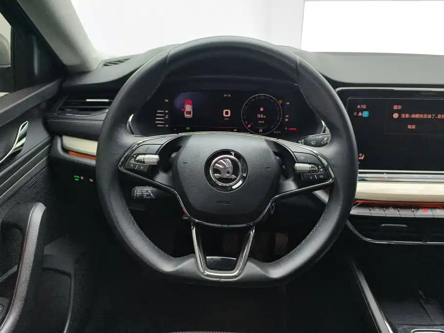 Skoda Octavia 2022 — фото 15