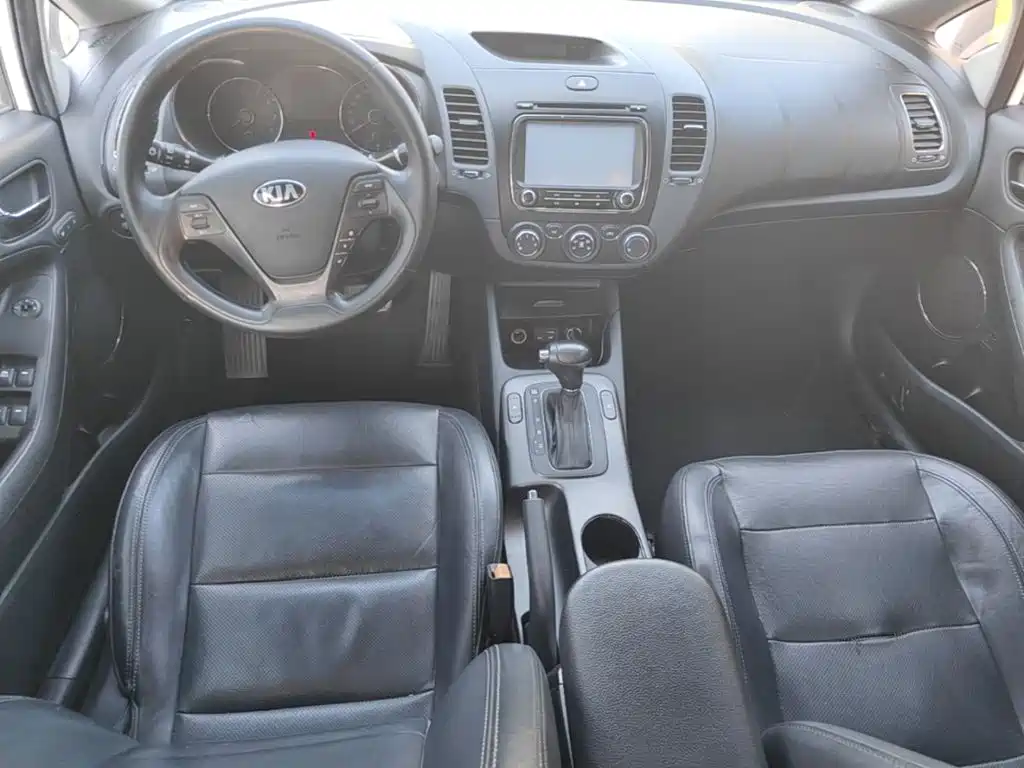 Kia K3 2015 — фото 10