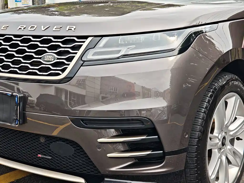 Land Rover Range Rover Velar 2023 — фото 9
