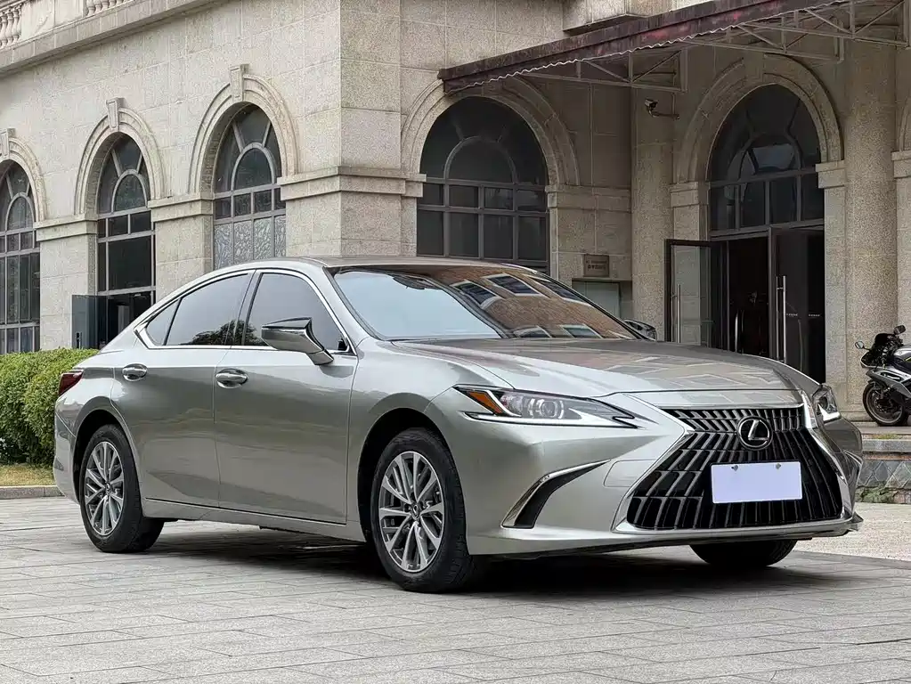Lexus ES 2024 — фото 3