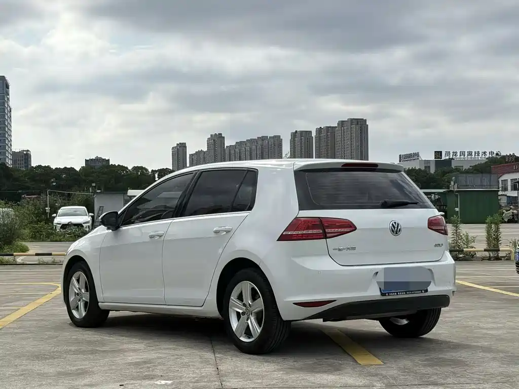 Volkswagen Golf 2014