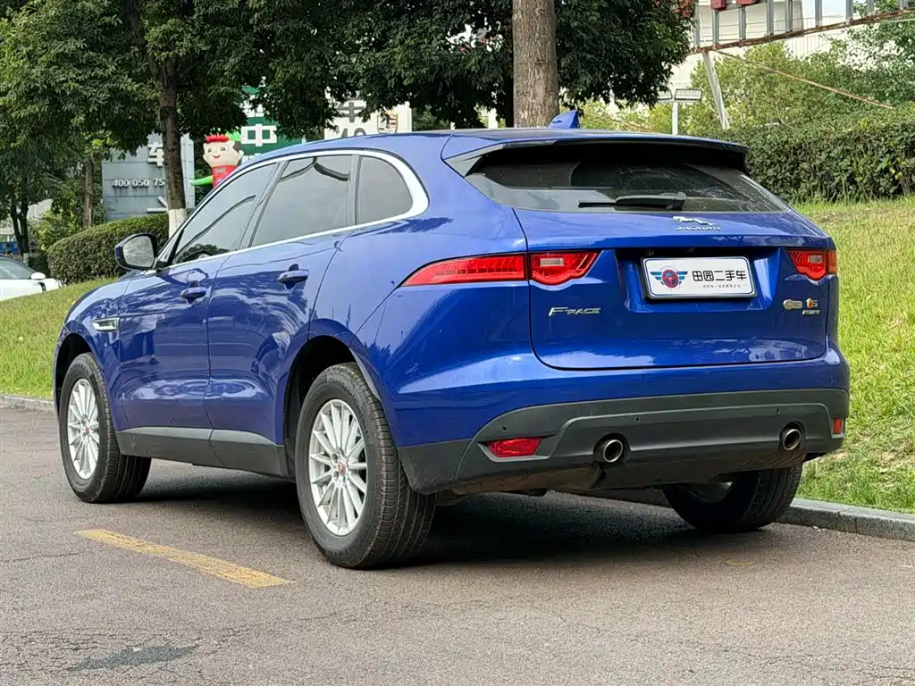 Jaguar F-PACE 2019