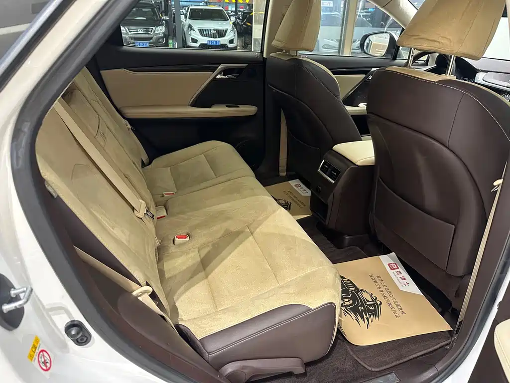 Lexus RX 2016 — фото 10