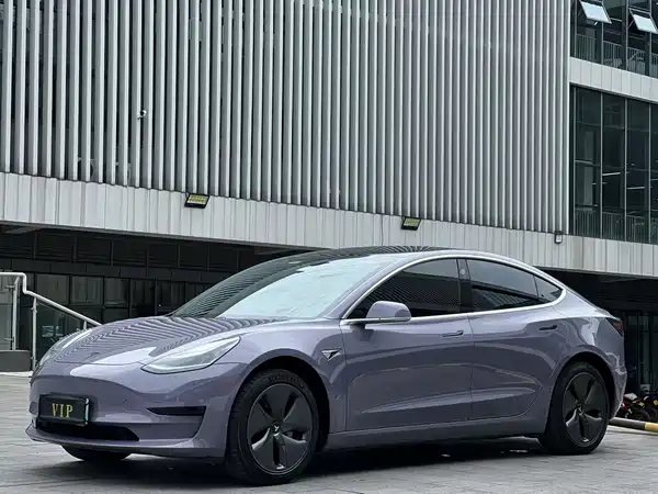 Tesla Model 3 2020