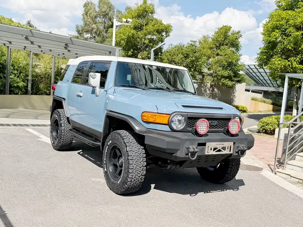 Toyota FJ Cruiser 2019 — фото 3