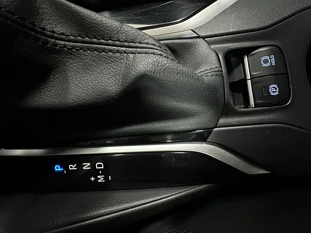 Toyota Corolla 2023 — фото 18
