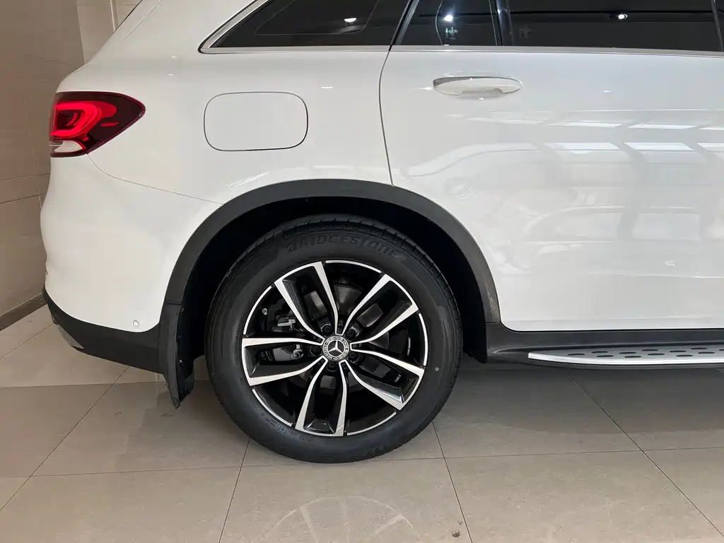 Mercedes-Benz GLC 2019 — фото 18