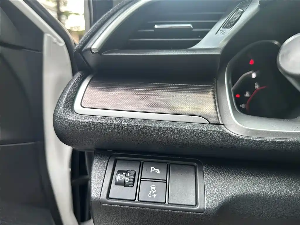 Honda Civic 2019 — фото 16
