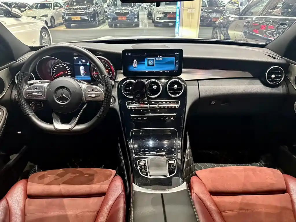 Mercedes-Benz C-Class 2019 — фото 11