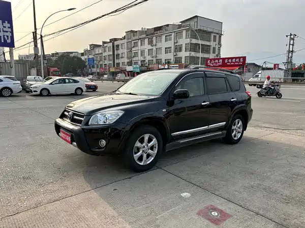 Toyota RAV4 2009