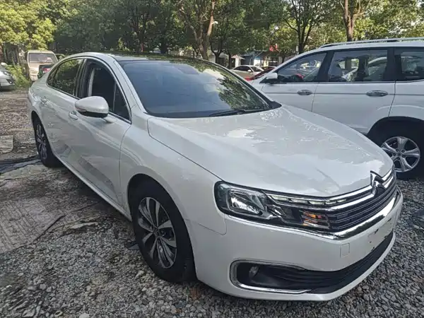 Citroën C6 2023