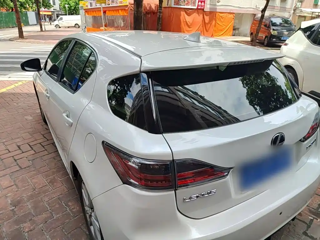 Lexus CT 2015