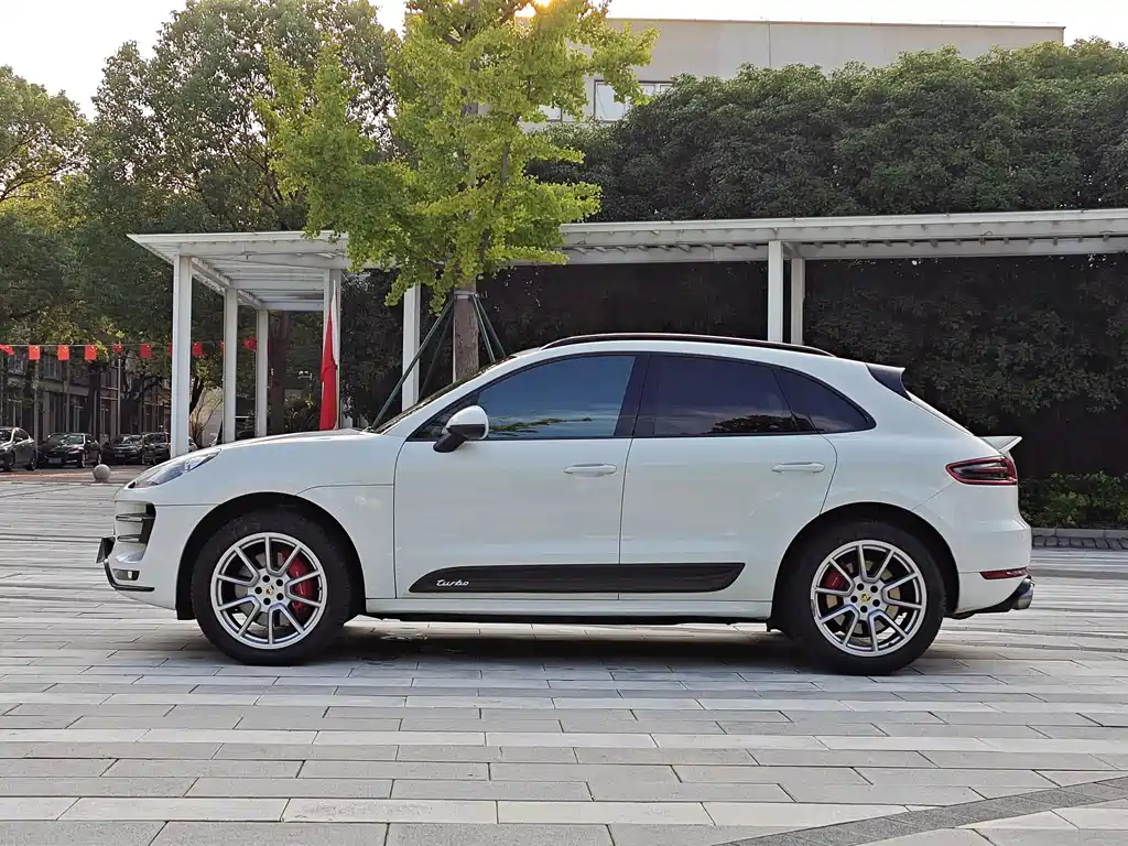 Porsche Macan 2015 — фото 4