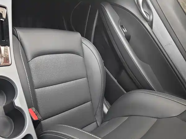 Geely Emgrand 2021