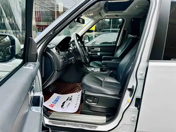 Land Rover Discovery 2015