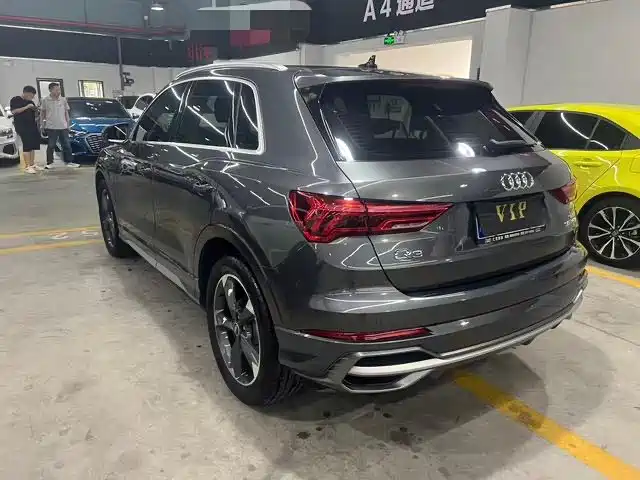 Audi Q3 2023 — фото 10