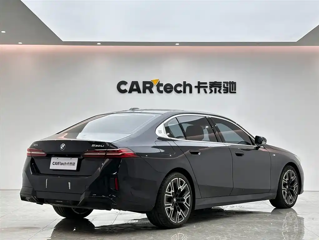 BMW 5 Series 2024