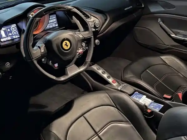 Ferrari 488 2016