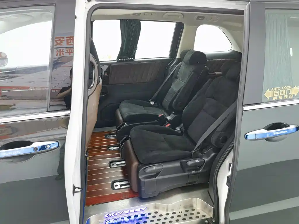 Honda Odyssey 2020 — фото 15