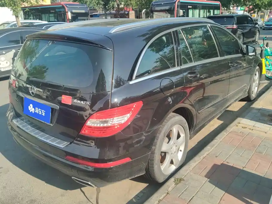 Mercedes-Benz R-Class 2015