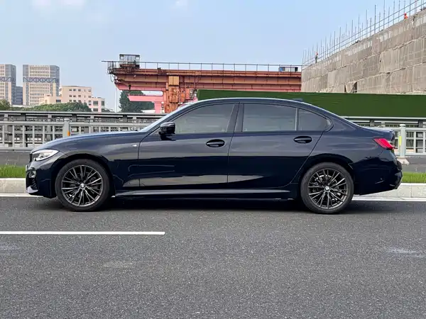 BMW 3 Series 2022