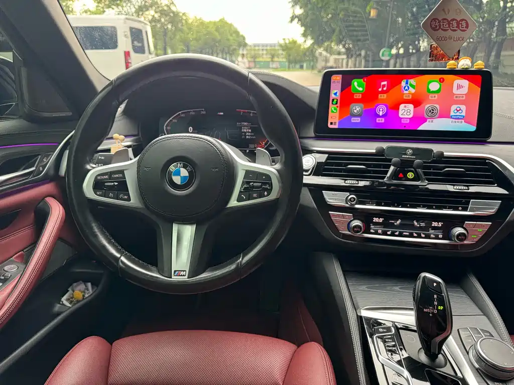 BMW 5 Series 2022 — фото 12