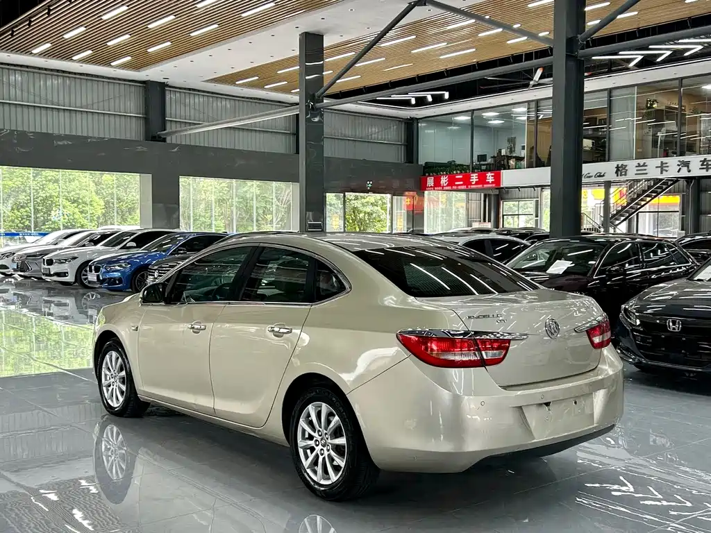 Buick Excelle 2013