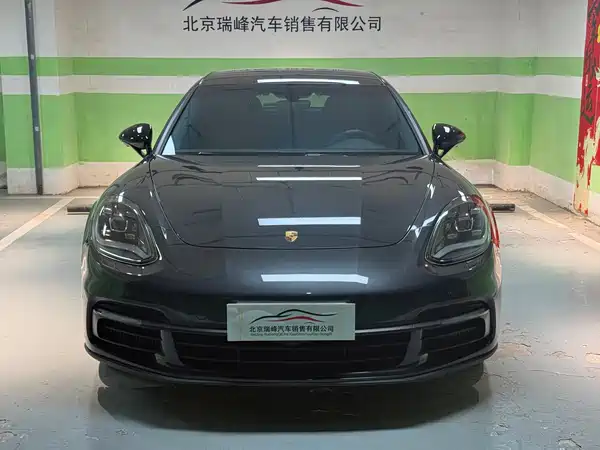 Porsche Panamera 2019