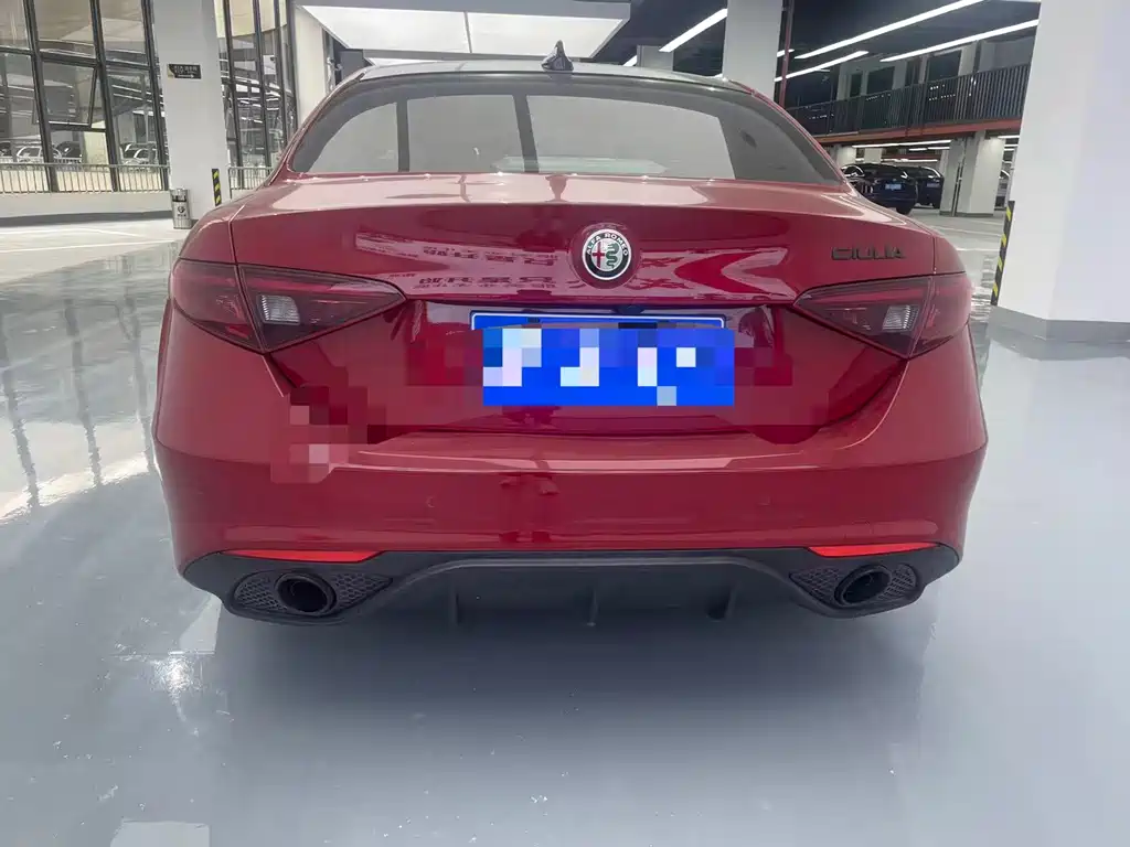 Alfa Romeo Giulia 2020 — фото 14