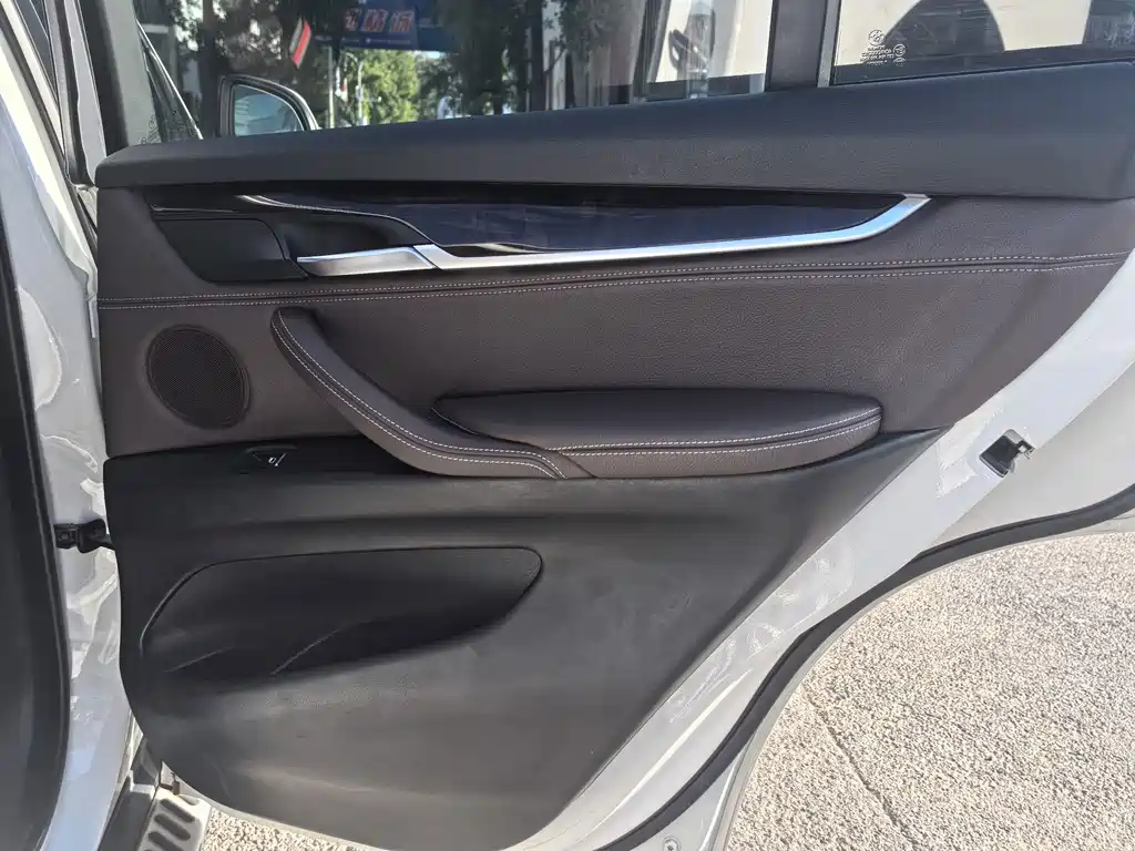 BMW X5 2015 — фото 23