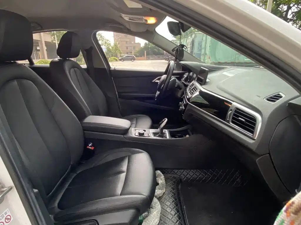 BMW 1 Series 2020