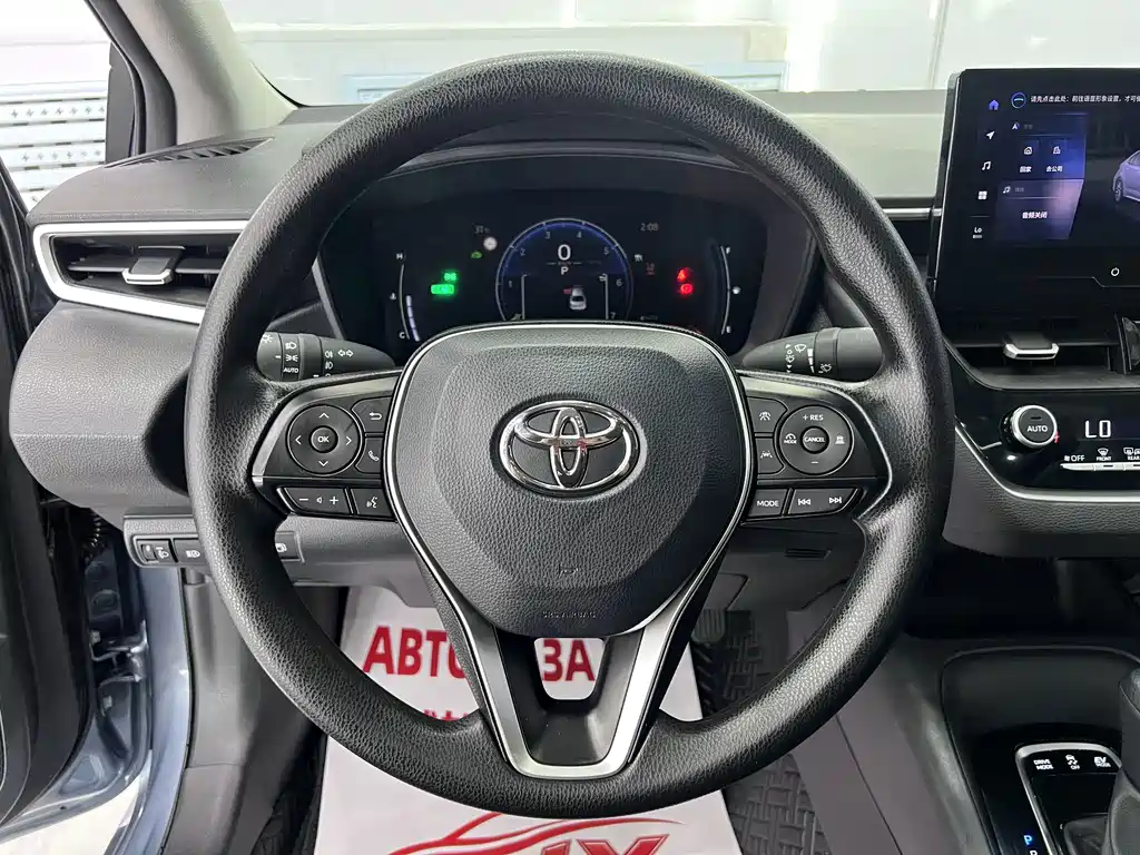 Toyota Corolla 2023 — фото 11