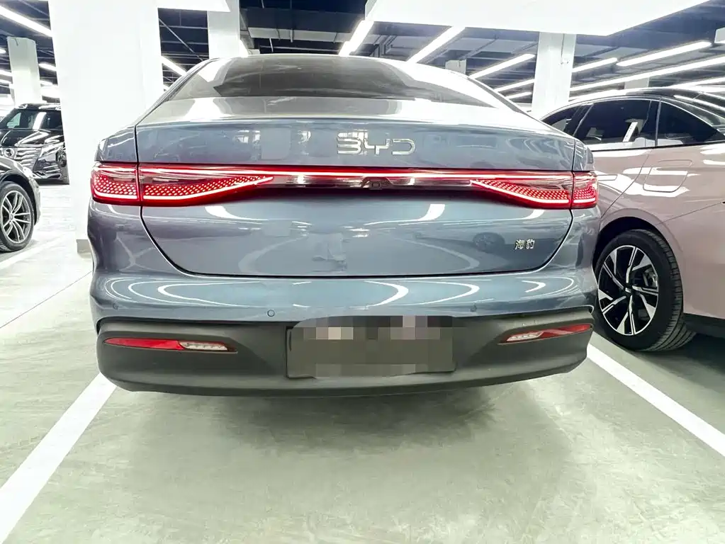 BYD Seal 05 DM-i 2025 — фото 10