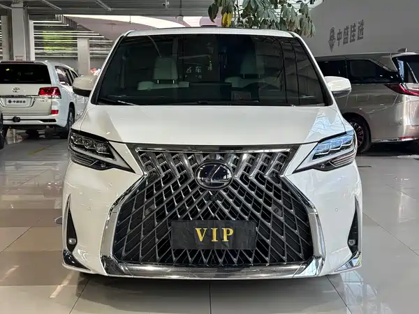 Lexus LM 2021