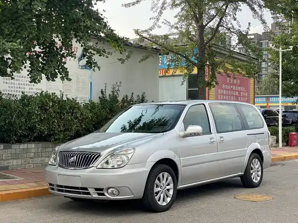 Buick GL8 2012