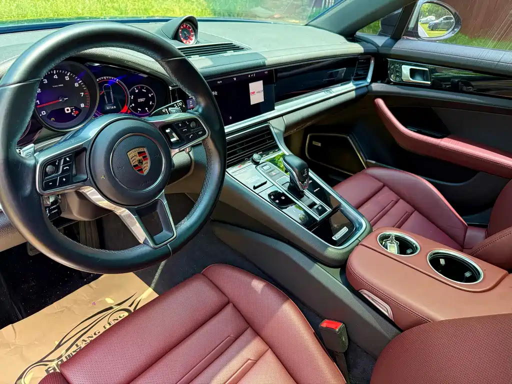 Porsche Panamera 2020 — фото 11
