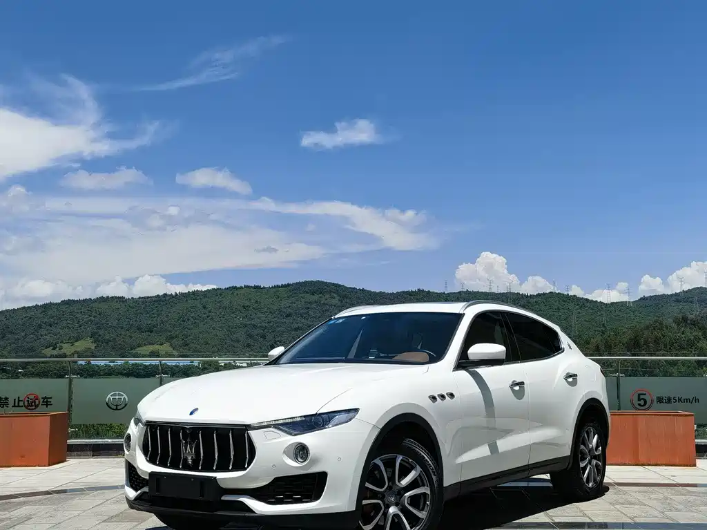 Maserati Levante 2016 — фото 1