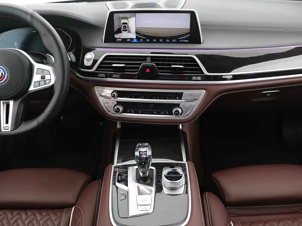 BMW 7 Series 2018 — фото 6