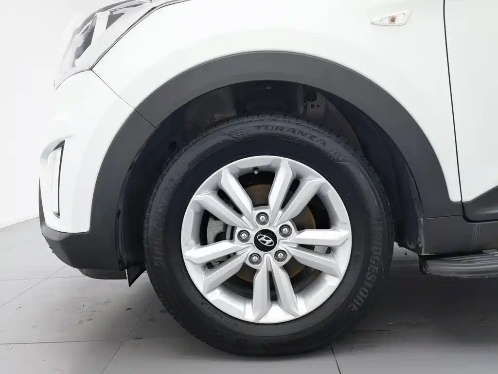 Hyundai ix25 2015 — фото 17