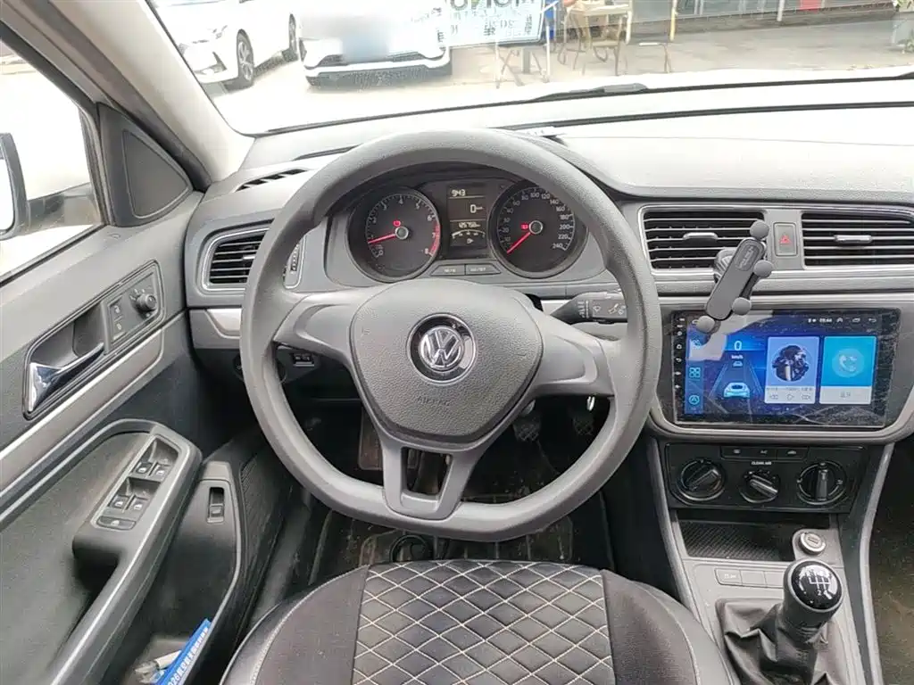 Volkswagen Lavida 2018 — фото 11