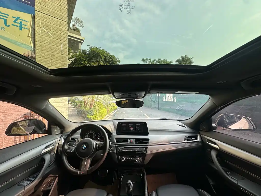 BMW X2 2023 — фото 14