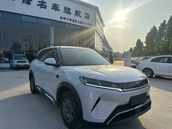 BYD Yuan UP 2025