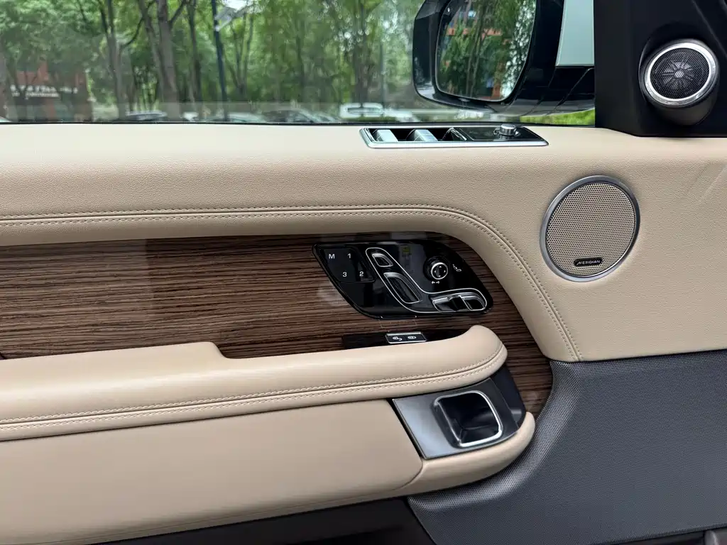 Land Rover Range Rover 2019 — фото 22