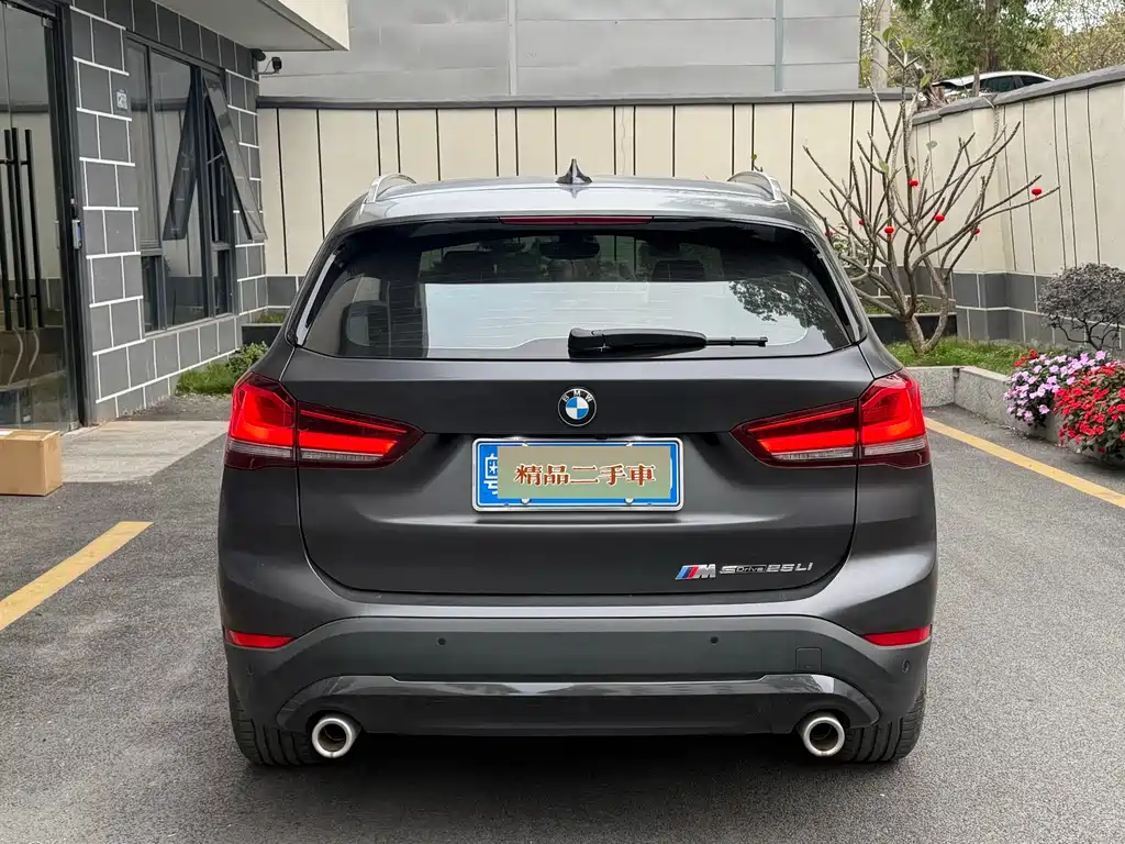BMW X1 2022 — фото 5