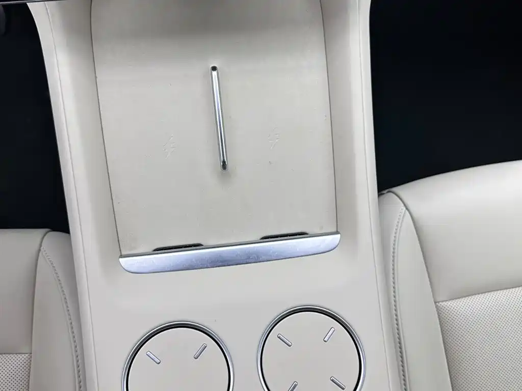 Xiaomi YU7 2025 — фото 12