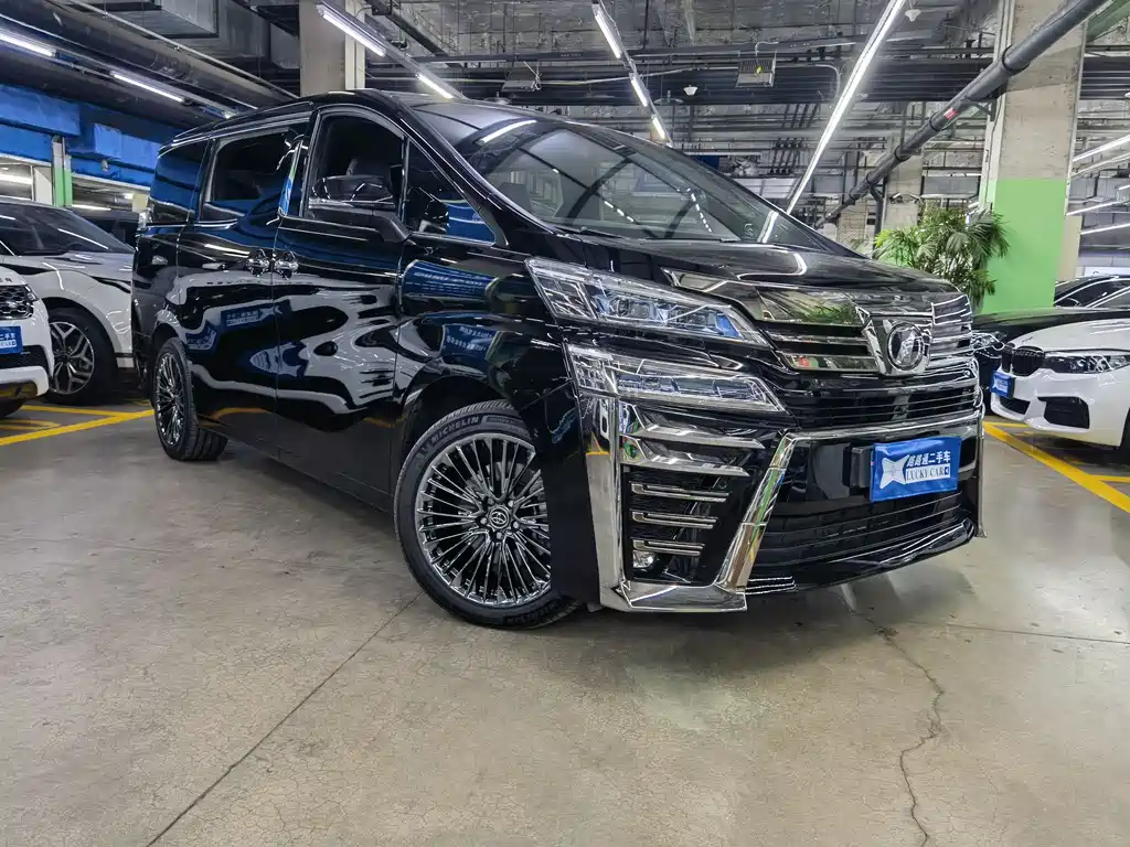 Toyota Vellfire 2021 — фото 3