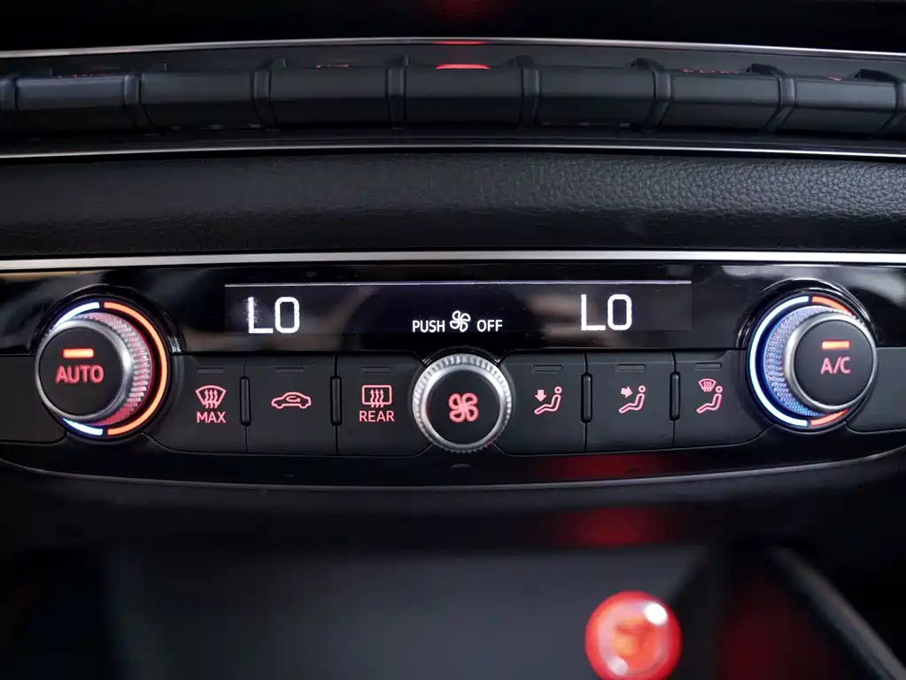Audi A3 2016 — фото 9