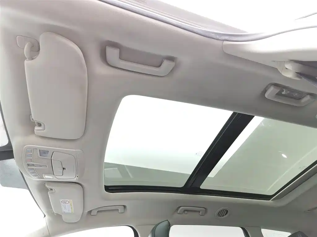 Ford Edge 2017 — фото 14