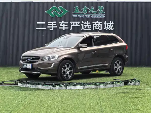 Volvo XC60 2015